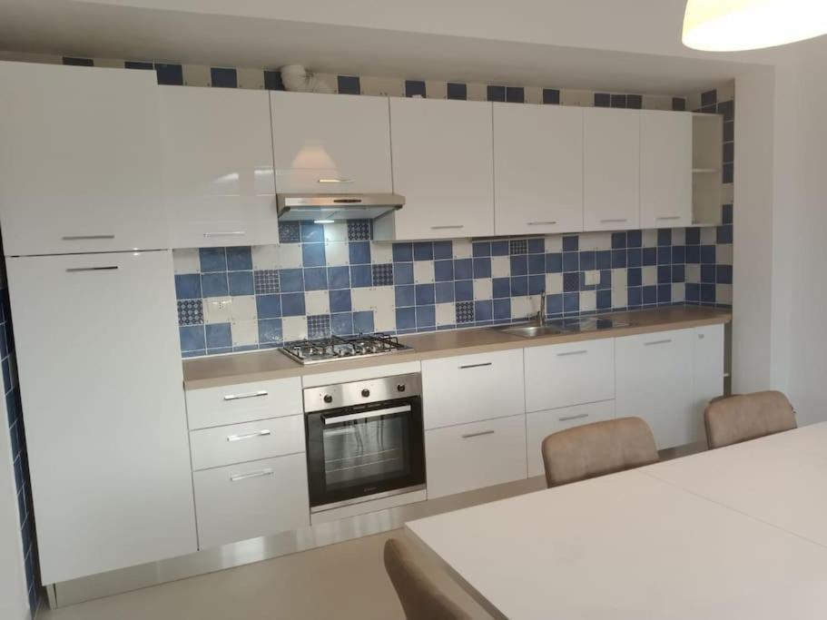 פורטו סנטו סטפנו Luxury Beach House מראה חיצוני תמונה