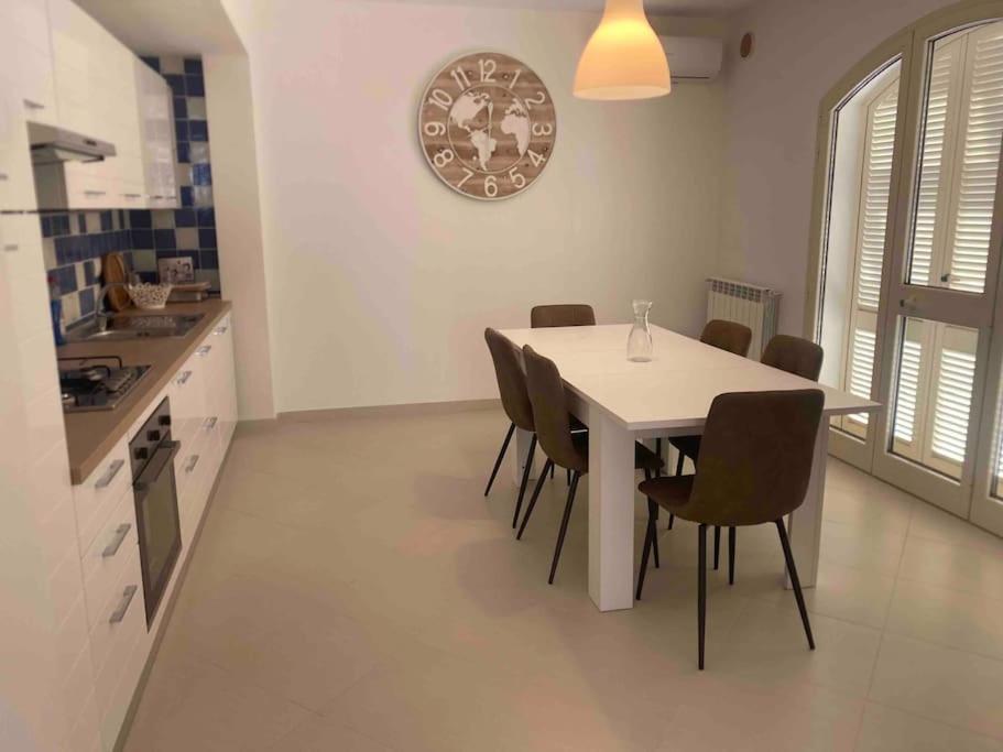 פורטו סנטו סטפנו Luxury Beach House מראה חיצוני תמונה