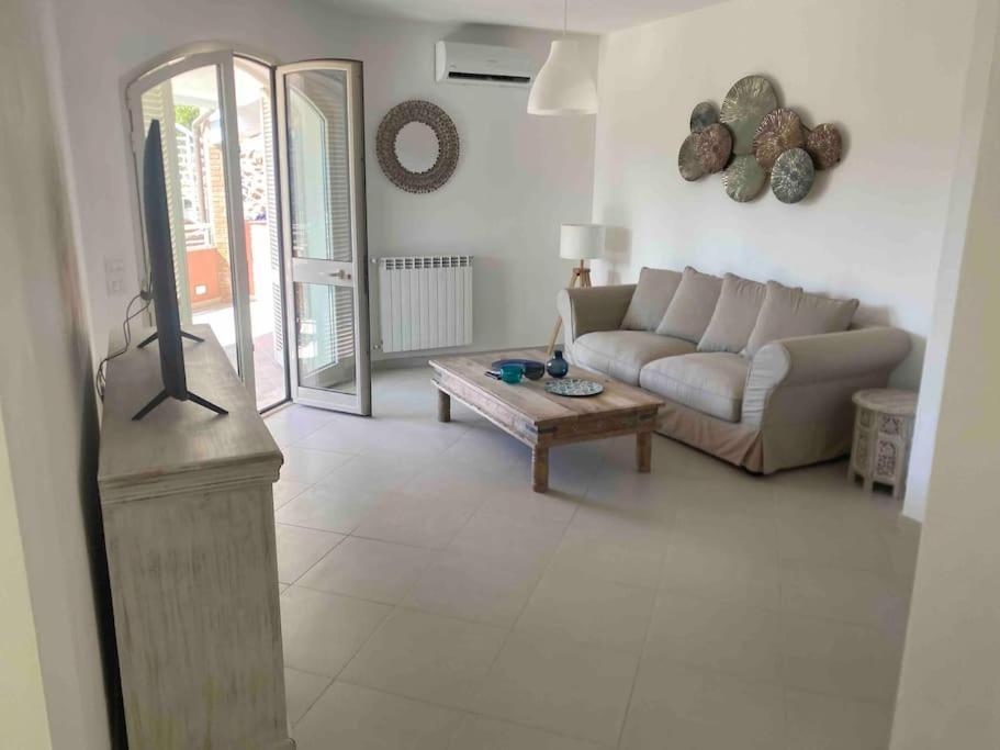 פורטו סנטו סטפנו Luxury Beach House מראה חיצוני תמונה