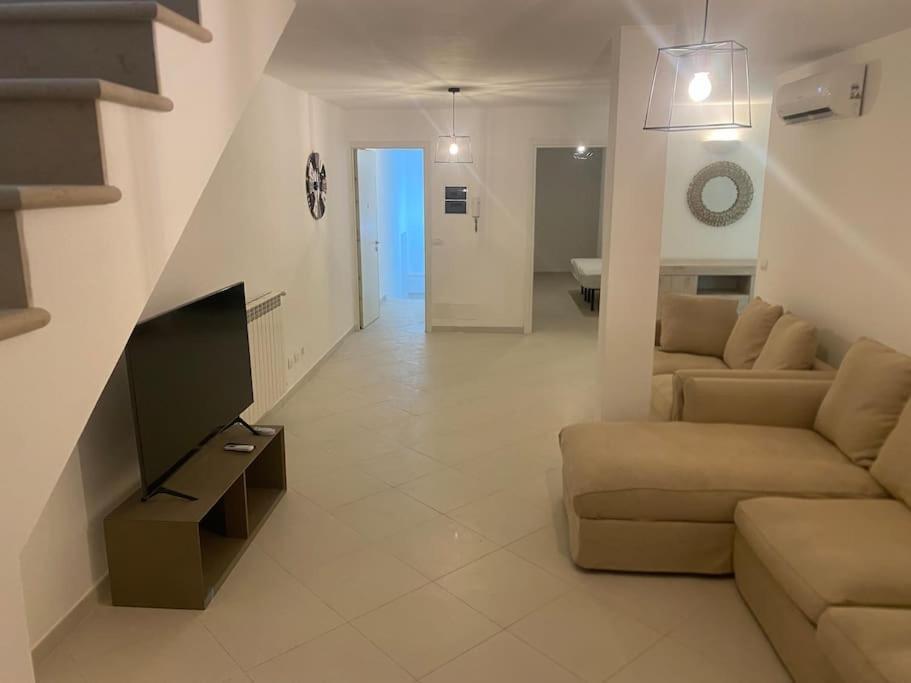 פורטו סנטו סטפנו Luxury Beach House מראה חיצוני תמונה