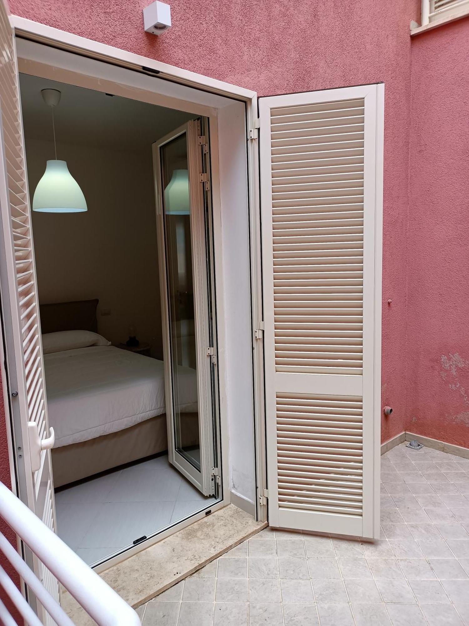 פורטו סנטו סטפנו Luxury Beach House מראה חיצוני תמונה